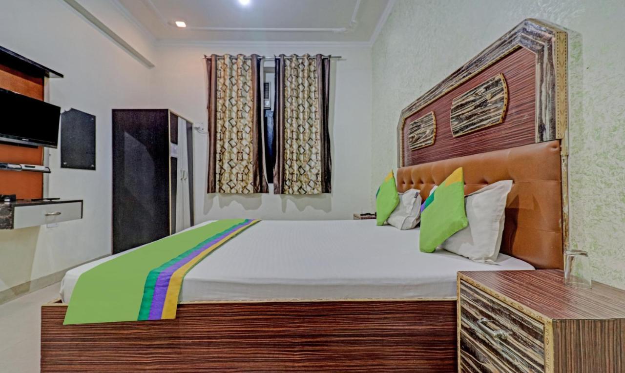 Treebo Trend Radha Palace Mathura Luaran gambar